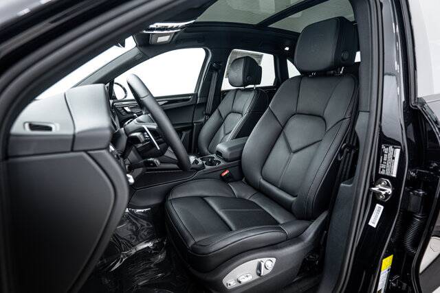 2025 Macan picture #5