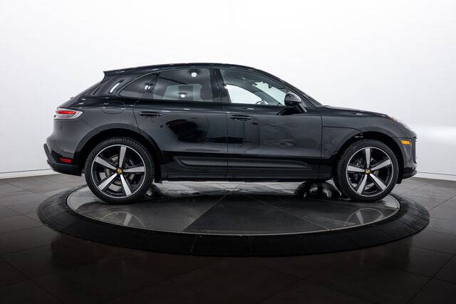 2025 Macan picture #8