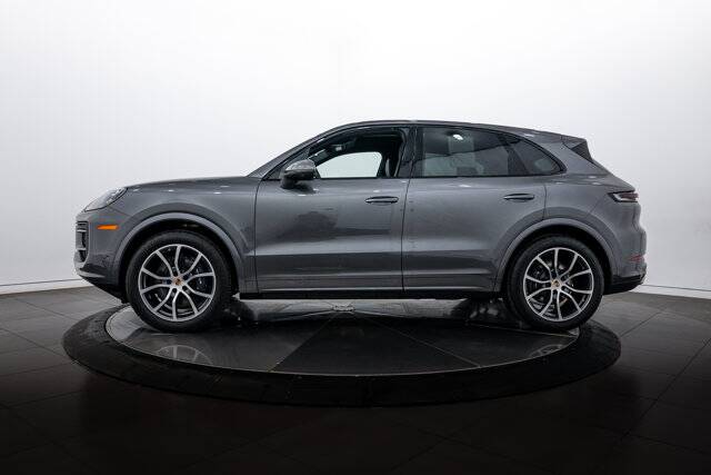 2026 Cayenne picture #2
