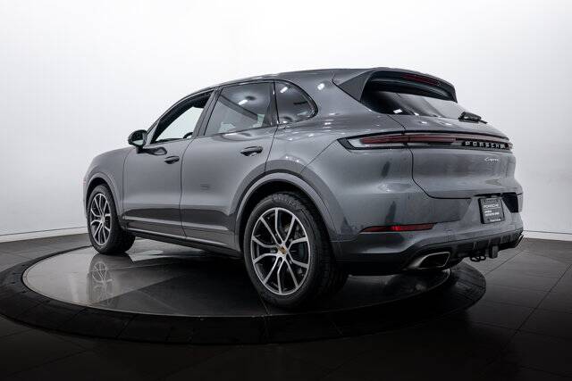 2026 Cayenne picture #3