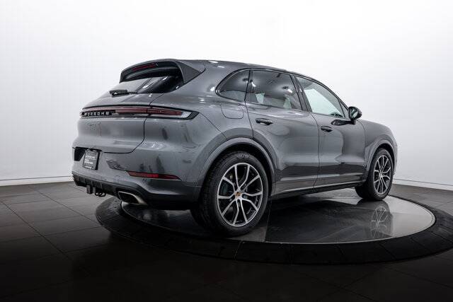 2026 Cayenne picture #7