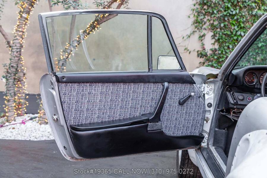 1975 911S Sunroof Delete Coupe Silver Anniversary Edition picture #14