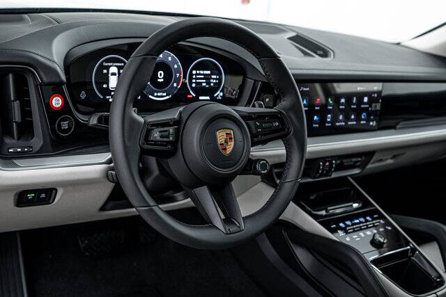 2025 Cayenne picture #14