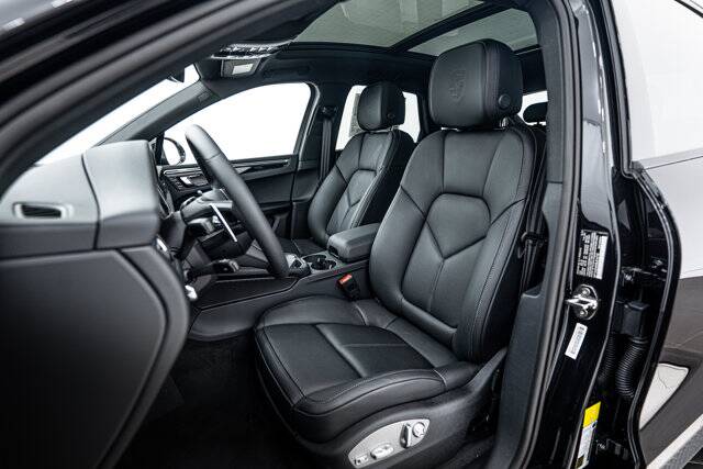 2025 Macan picture #5