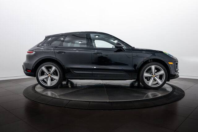 2025 Macan picture #8