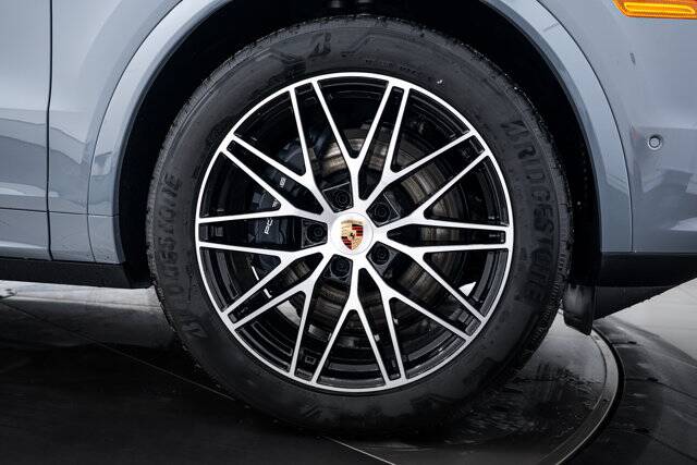 2026 Cayenne picture #11