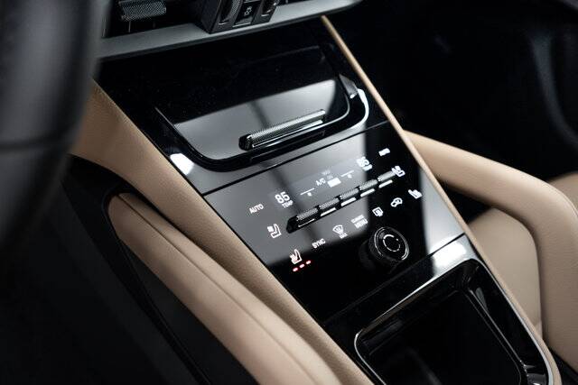 2026 Cayenne picture #15