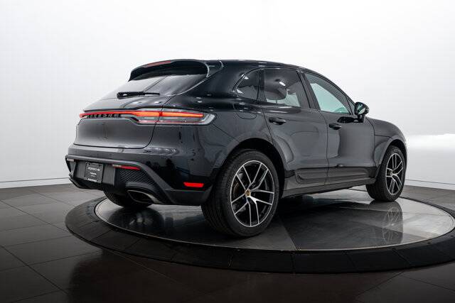 2022 Macan picture #7