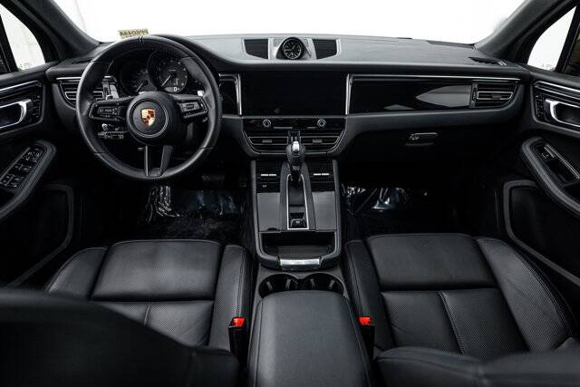 2022 Macan picture #12