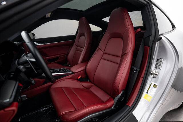 2023 911 Carrera S picture #5