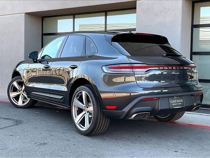 2025 Macan picture #3