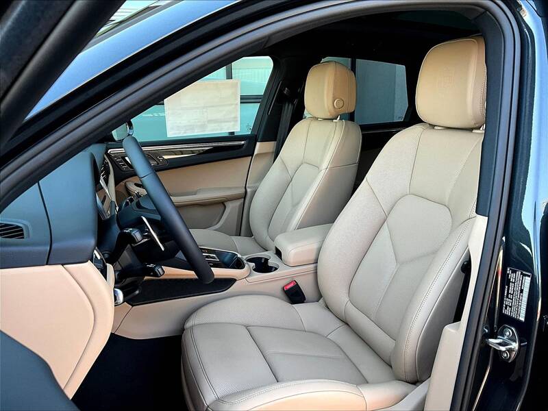 2025 Macan picture #5