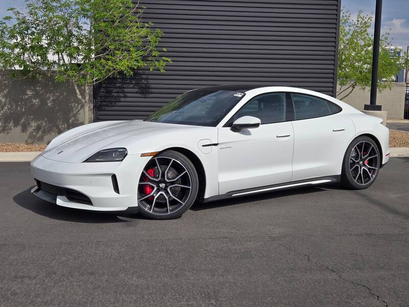 2025 Taycan 4S picture #1