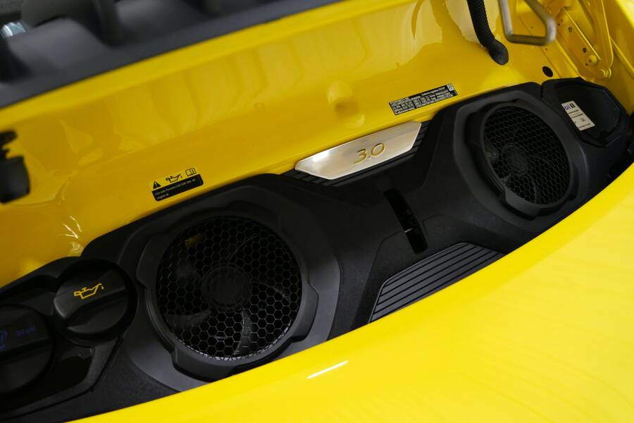 2023 911 Carrera T -pasm Sport Suspension, Sport Exhaust, 18 Way Adaptive Seats picture #4