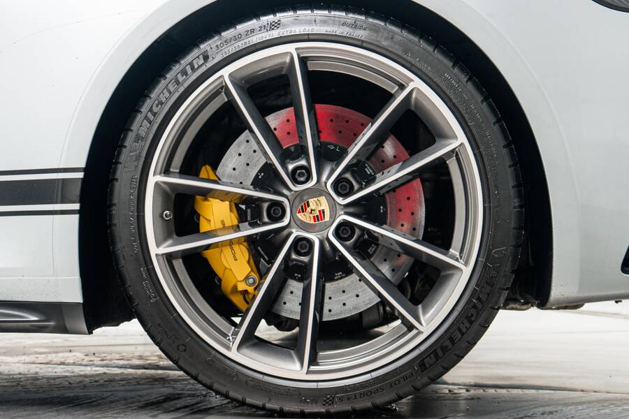 2020 911 Carrera S -Carbon Ceramic Brakes, Sport Chrono picture #3