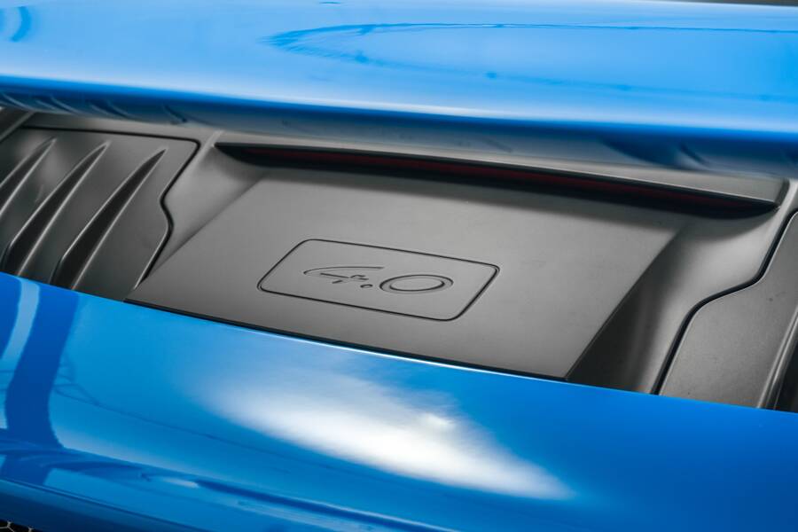 2022 911 GT3 -Carbon Buckets, Blue Stitching And Belts picture #4