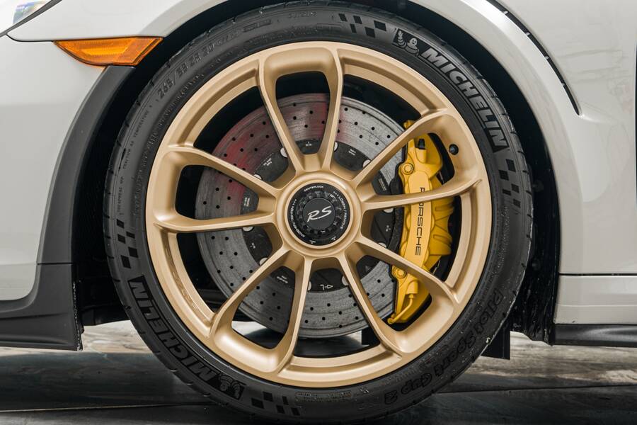 2019 911 GT3 RS -Carbon Ceramic Brakes, Carbon Fiber Seats picture #3