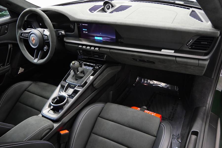 2026 911 GT3 -Weissach Package, 6 Speed Manual, Delivery Miles picture #5
