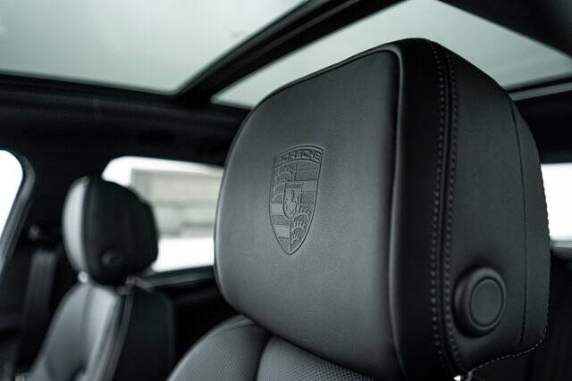 2026 Macan picture #14