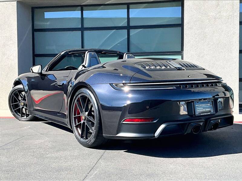 2025 911 Carrera GTS picture #3