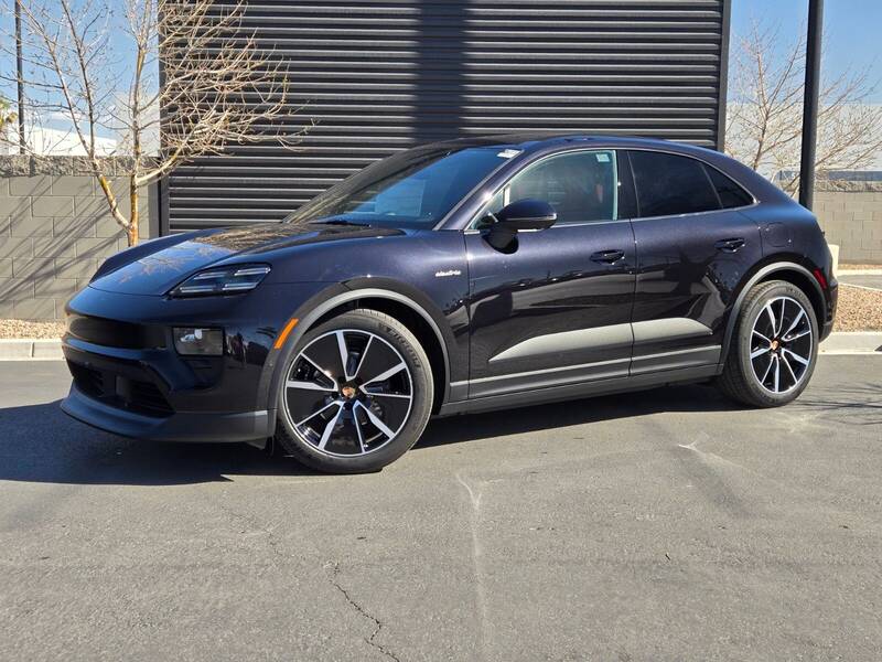 2025 Macan Electric 4 picture #1