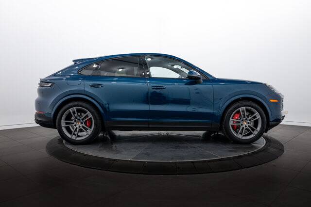 2026 Cayenne S picture #8