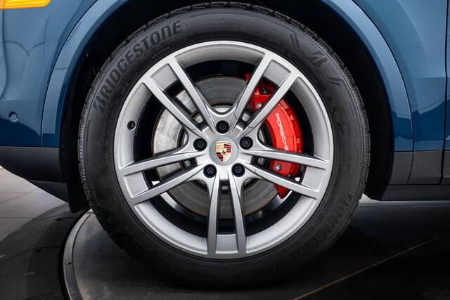 2026 Cayenne S picture #11