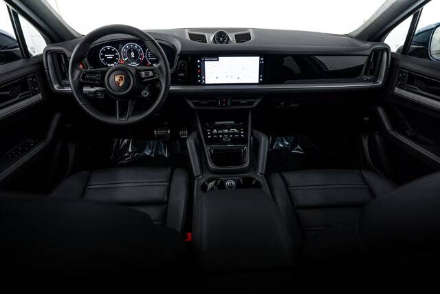 2026 Cayenne S picture #12