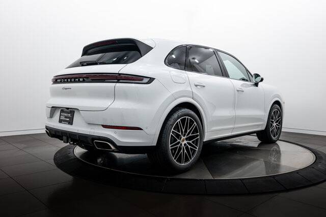 2026 Cayenne picture #7