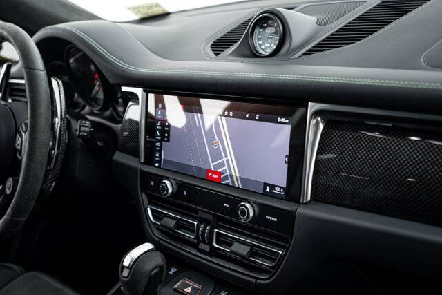 2023 Macan GTS picture #14