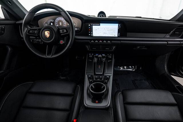2025 911 Carrera S picture #12