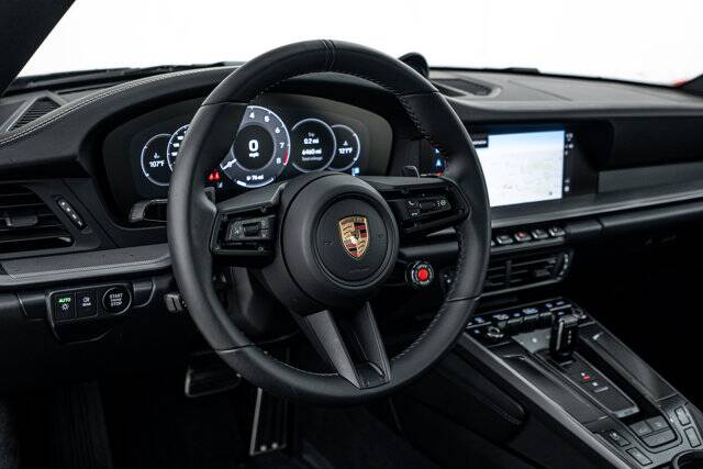 2025 911 Carrera S picture #13
