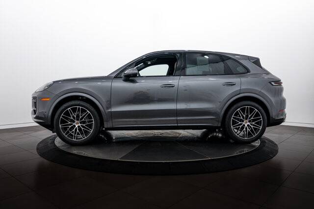 2026 Cayenne picture #2