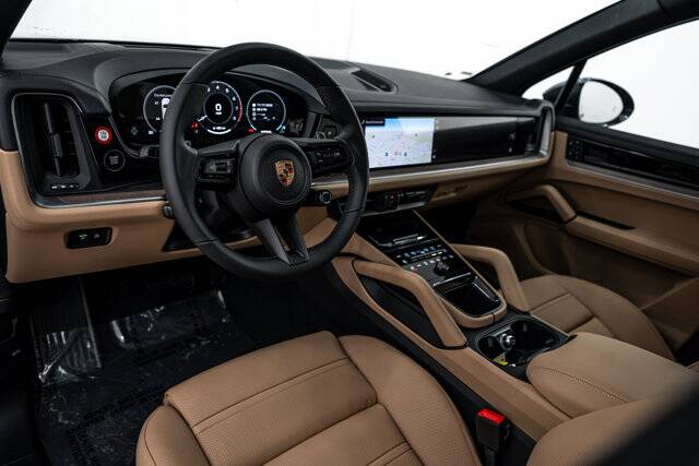 2026 Cayenne picture #4