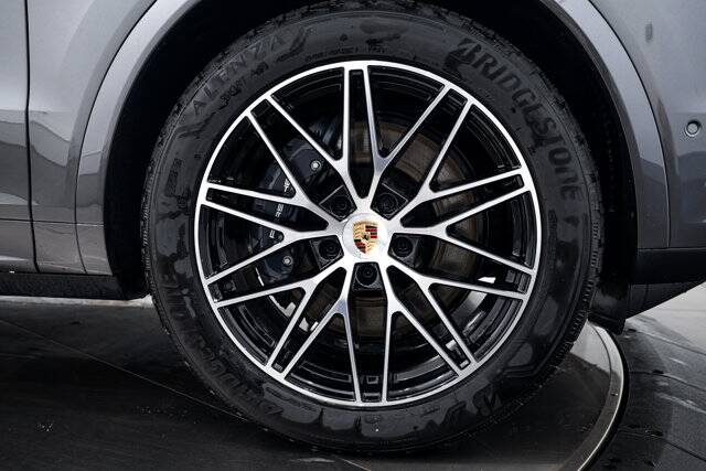 2026 Cayenne picture #11