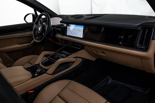 2026 Cayenne picture #13