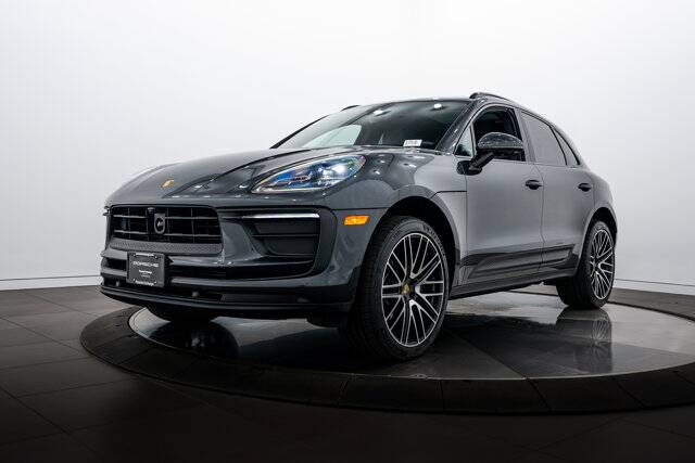 2026 Macan picture #1