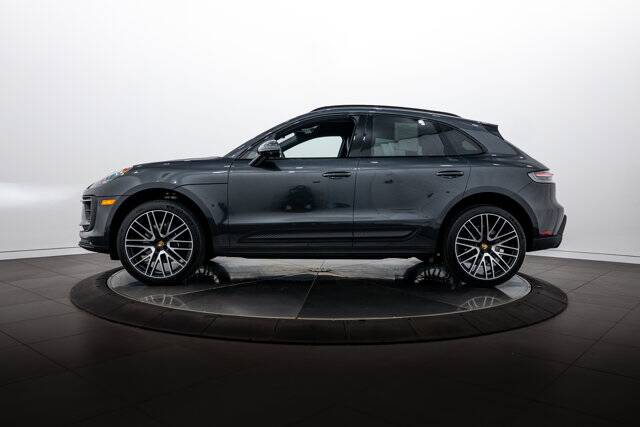 2026 Macan picture #2