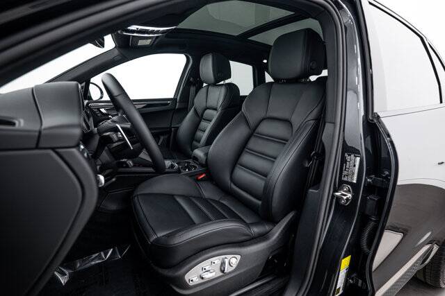2026 Macan picture #5