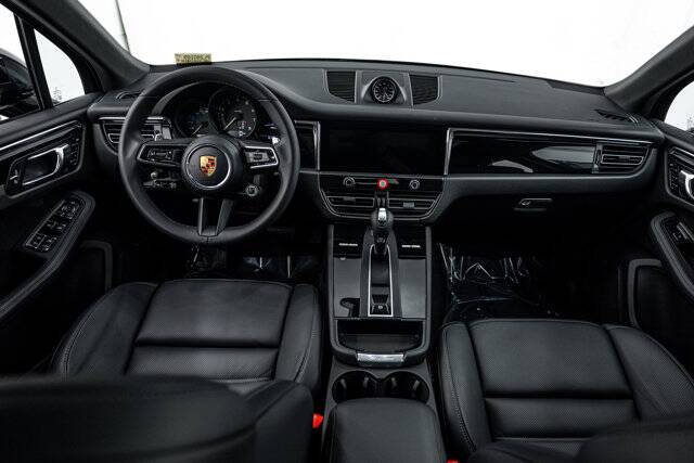 2026 Macan picture #13