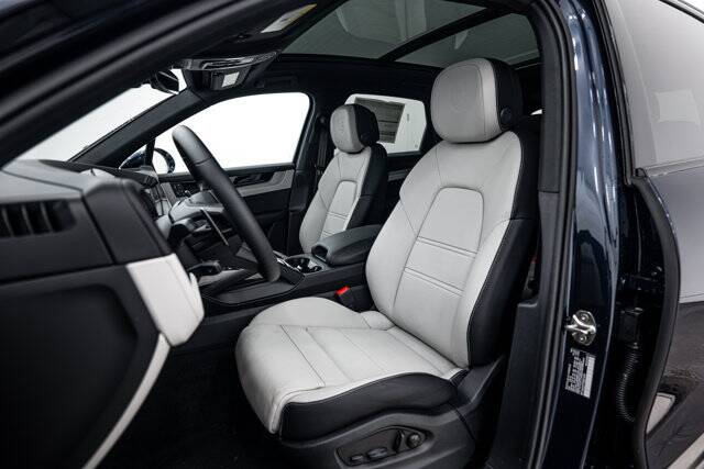 2026 Cayenne picture #5