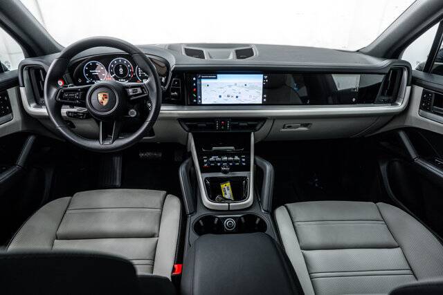 2026 Cayenne picture #12