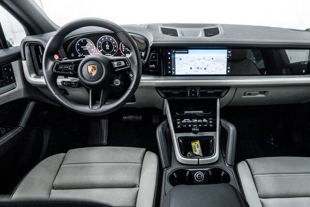 2026 Cayenne picture #13