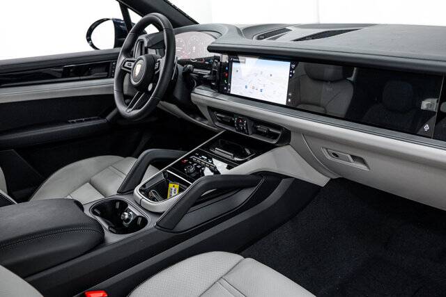 2026 Cayenne picture #14