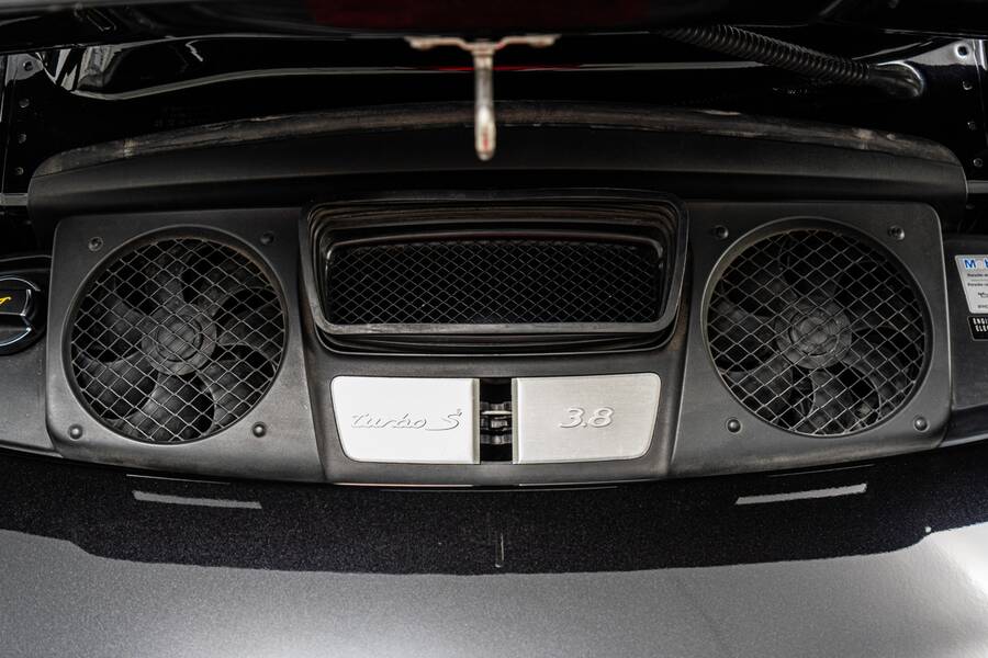 2014 911 Turbo S -560 Horsepower, Natural Leather, Heated And Ventilated Seats picture #4