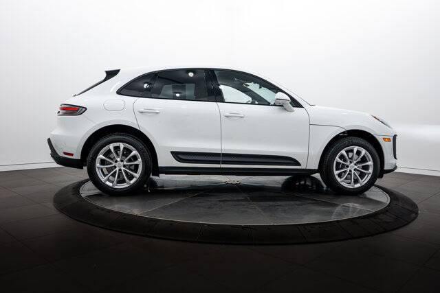2026 Macan picture #8