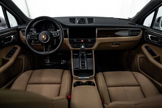 2026 Macan picture #12
