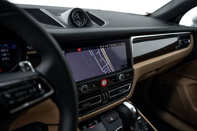 2026 Macan picture #14