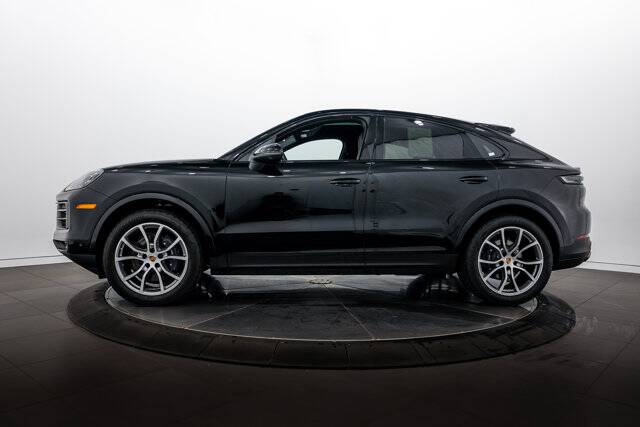 2026 Cayenne picture #2