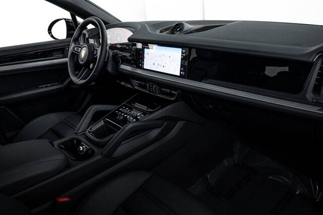 2026 Cayenne picture #13